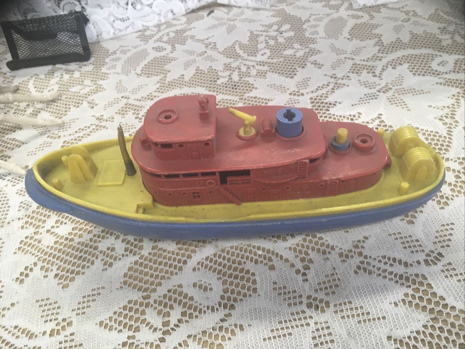 Vintage 1950's? Renwal Plastic Toy Fire Fighter Boat No.156— R A R E!— L O O K!