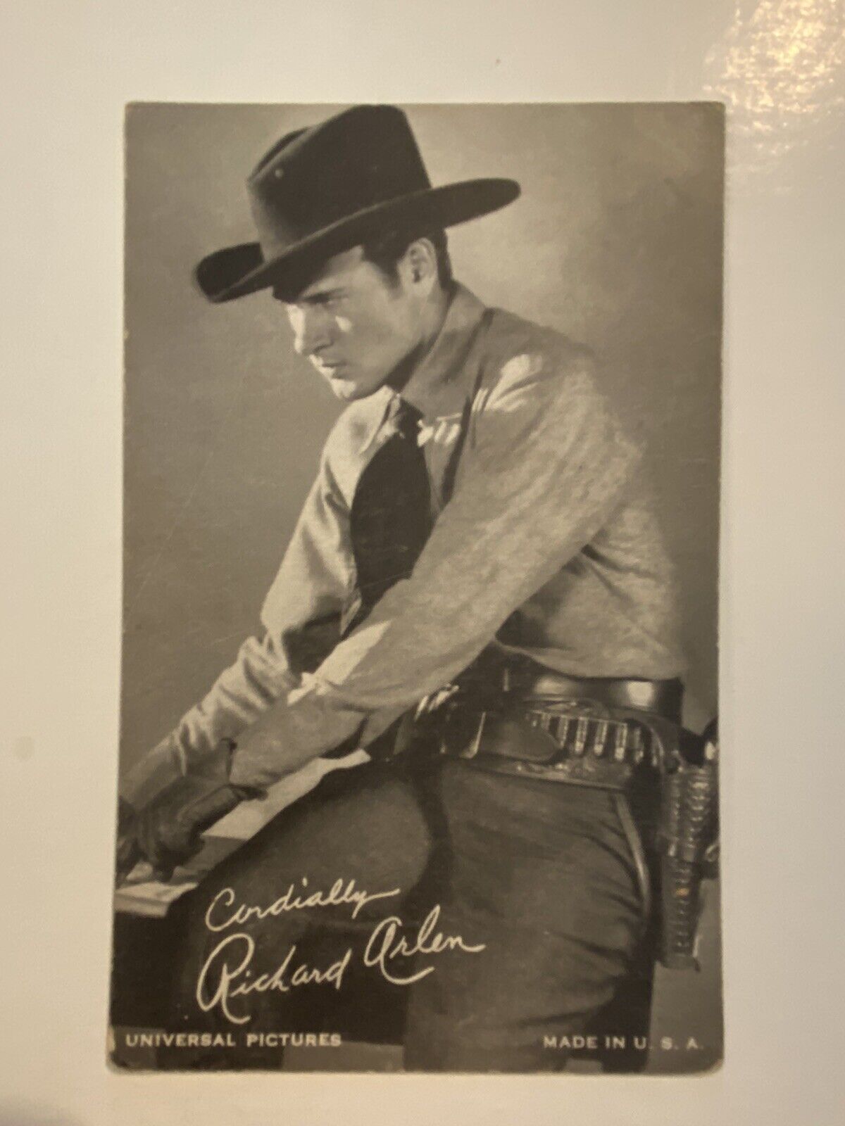 Vintage Cowboy Western Arcade Card Richard Arlen (22g)