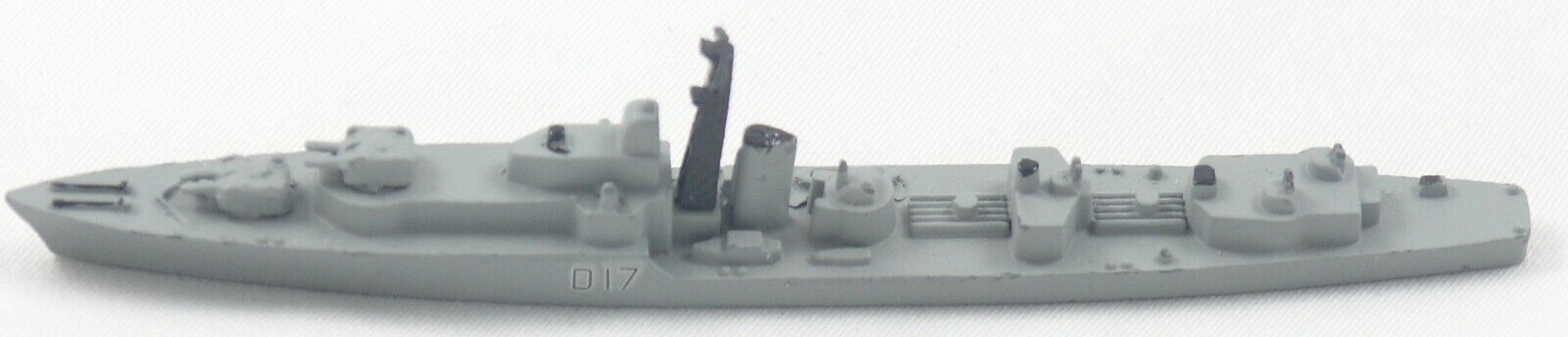 Tri-ang Minic M779 HMS Alamein D17 Battle Class Destroyer